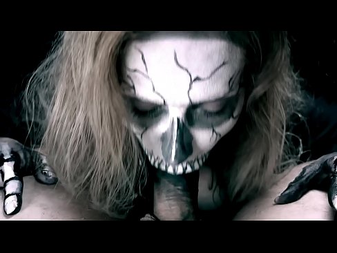 ❤️ Demon girl chupando pollas con su boca negra y tragando semen ❤ Video de porno en es.pornplaybb.ru ❌️